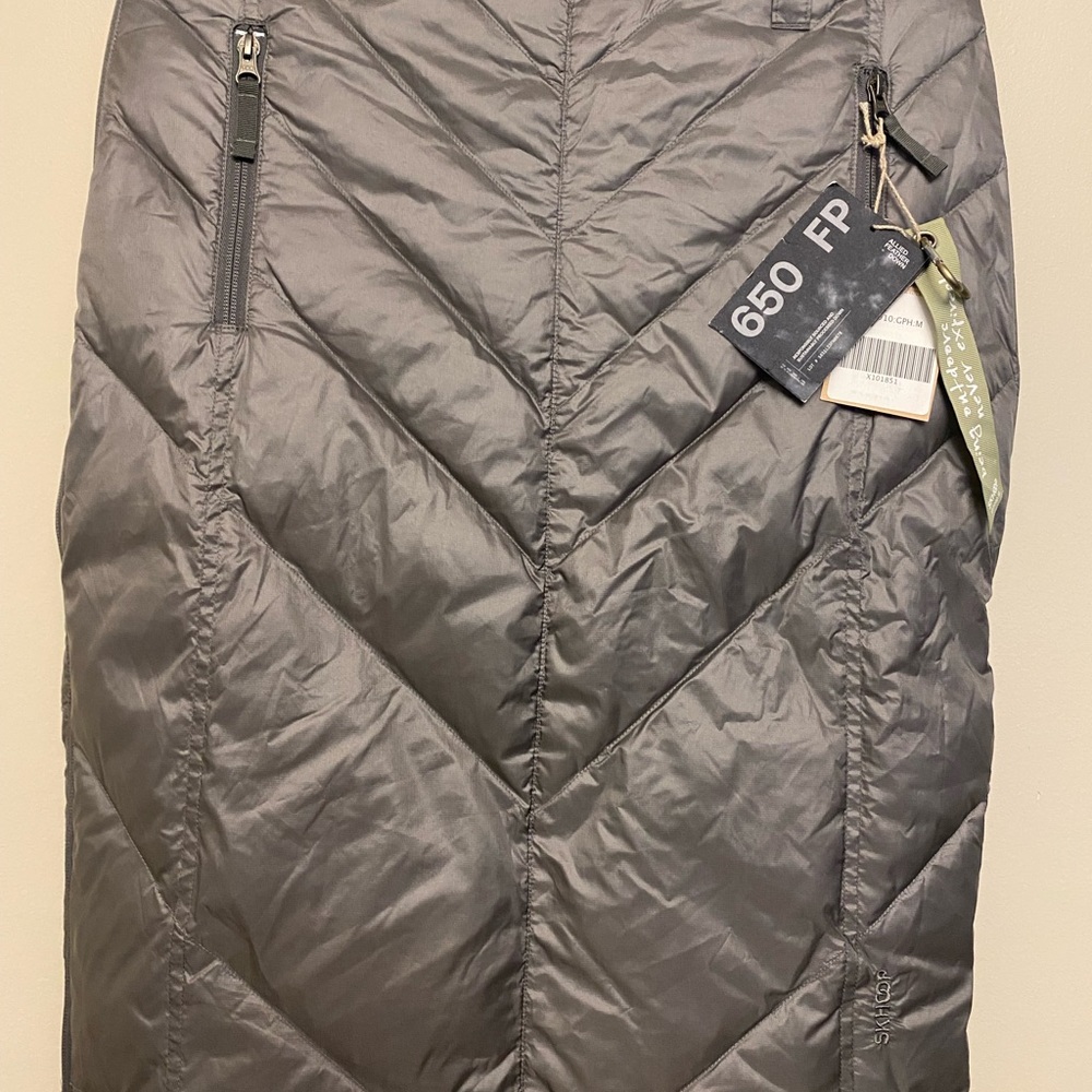 Gray Quilted Skirt with Zipper Details
